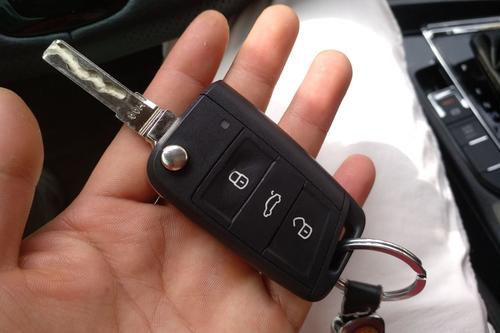 标致车钥匙电池怎么更换？标致车遥控钥匙换电池的方法