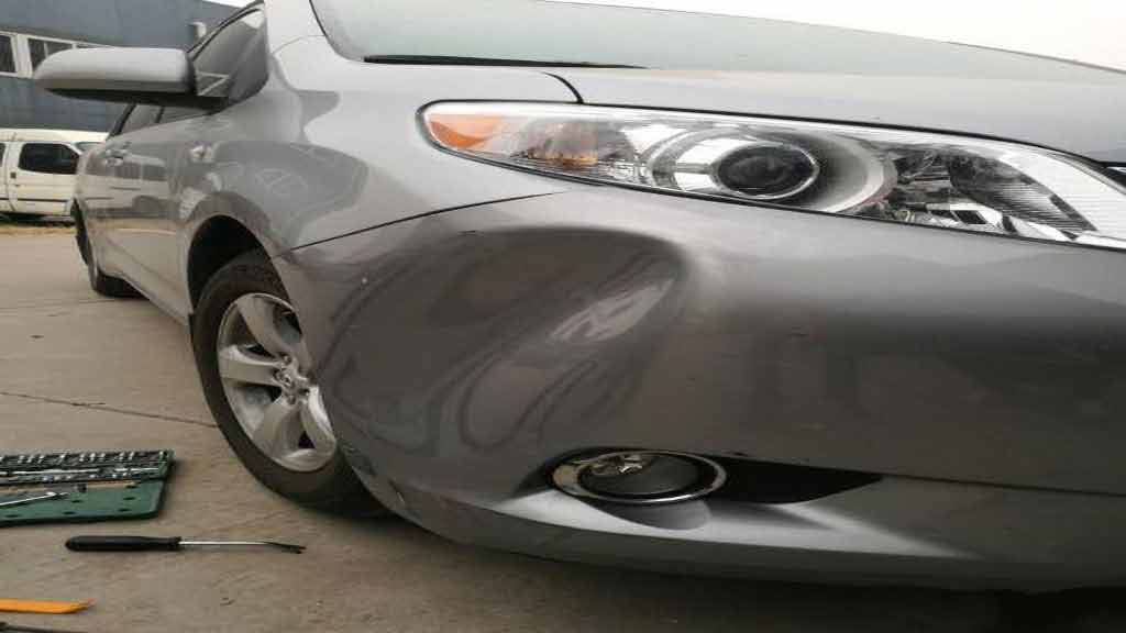 汽车保险杠凹陷怎么修复