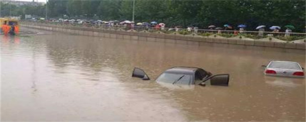 汽车被淹了怎么处理