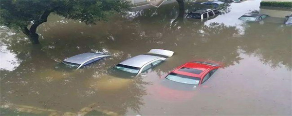 暴雨汽车被淹怎么办