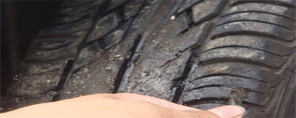 轮胎上粘上沥青会损坏轮胎吗