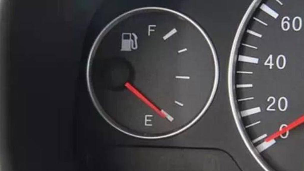 车的油表显示不准确是哪里问题