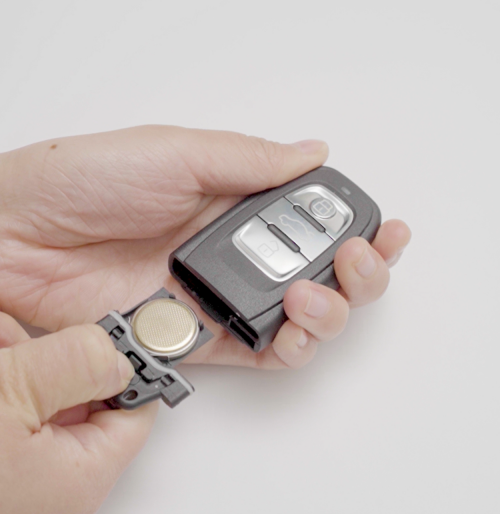 奥迪车钥匙纽扣电池哪个品牌好？你会自己更换电池吗？