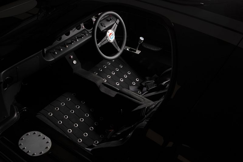 输出功率达800马力 纯电版福特GT40官图公布