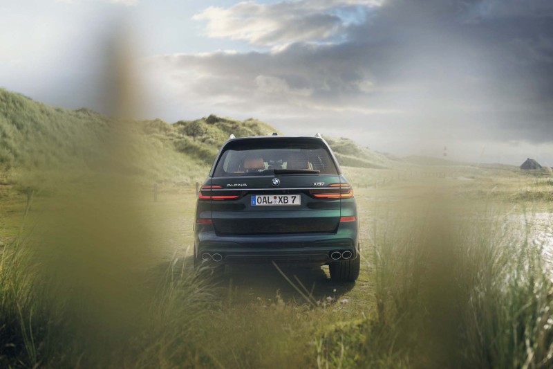 配专属外观组件 BMW新款Alpina XB7官图公布