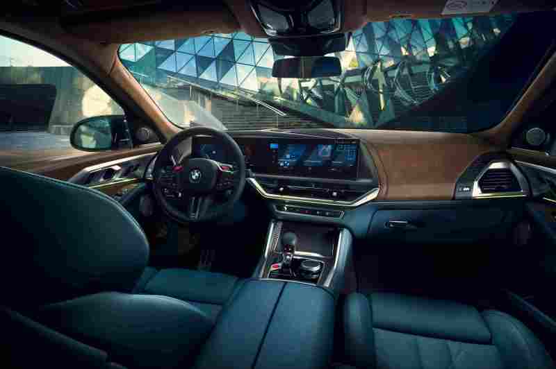 预售价格236万元人民币 BMW XM全球首发