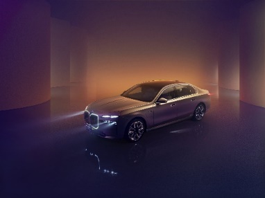 全新BMW 7系领衔，BMW大型豪华车焕新阵容全球首发
