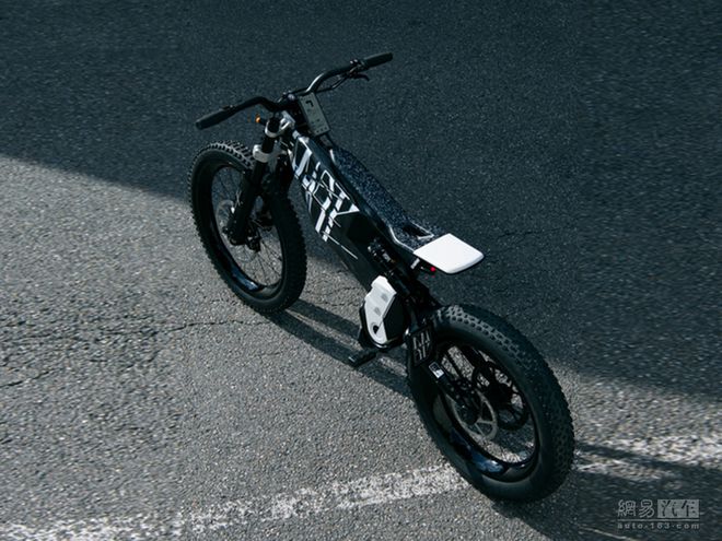 宝马第二款量产纯电摩托车将上市 共享iX电池技术