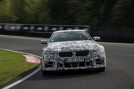 体验全新第二代BMW M2原型车 将2023年交付