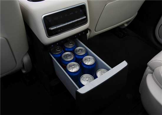 理想L9首次OTA预告：中控屏能打开车载冰箱