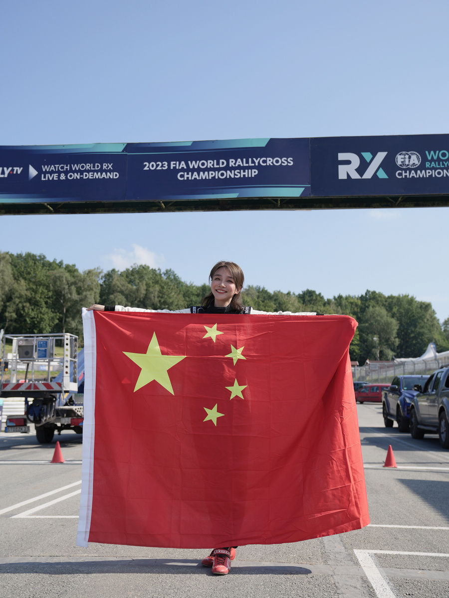 最美赛车手张岩出战世界跨界拉力锦标赛，将携CRX落地中国
