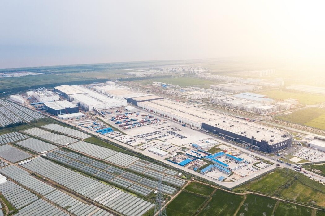 第200万辆车下线 特斯拉上海超级工厂迎来又一里程碑