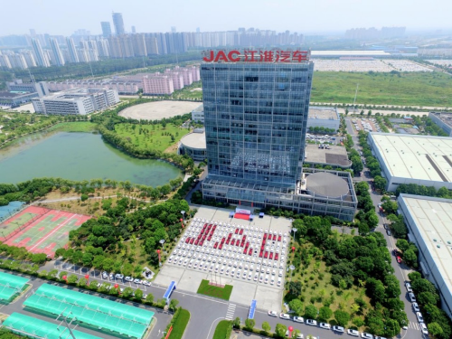 央视频与江淮汽车共创AI大片，开启智能互动新体验