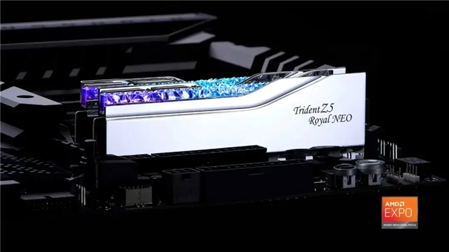 1:6复刻斯巴鲁STI！溜溜哥专属的技嘉AORUS MOD曝光