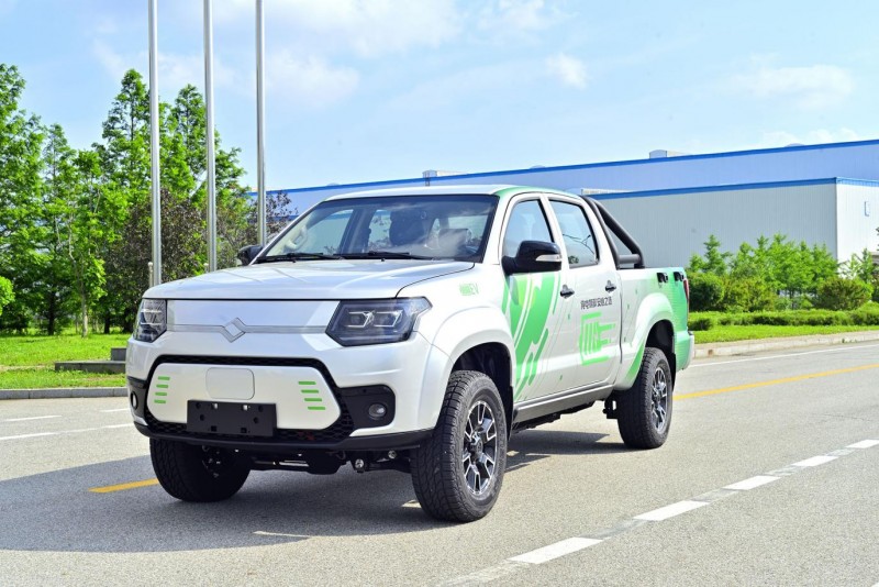 黄海汽车2025新产品品鉴会：经典焕新 智驭未来