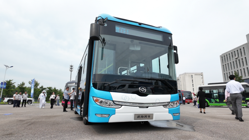 黄海汽车2025新产品品鉴会：经典焕新 智驭未来