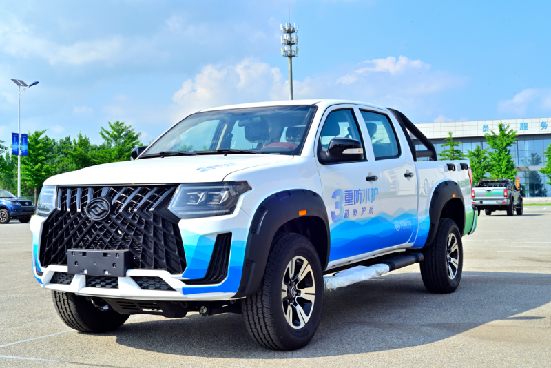 黄海汽车2025新产品品鉴会：经典焕新 智驭未来