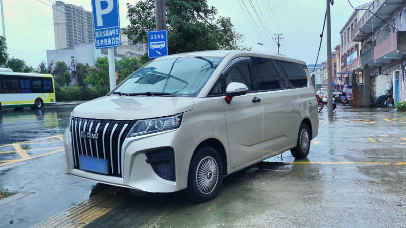 石板材运输路上的“铁搭档”:我和锐胜王牌M7的奋斗日常 石板材运输路上的“铁搭档”:我和锐胜王牌M7的奋斗日常