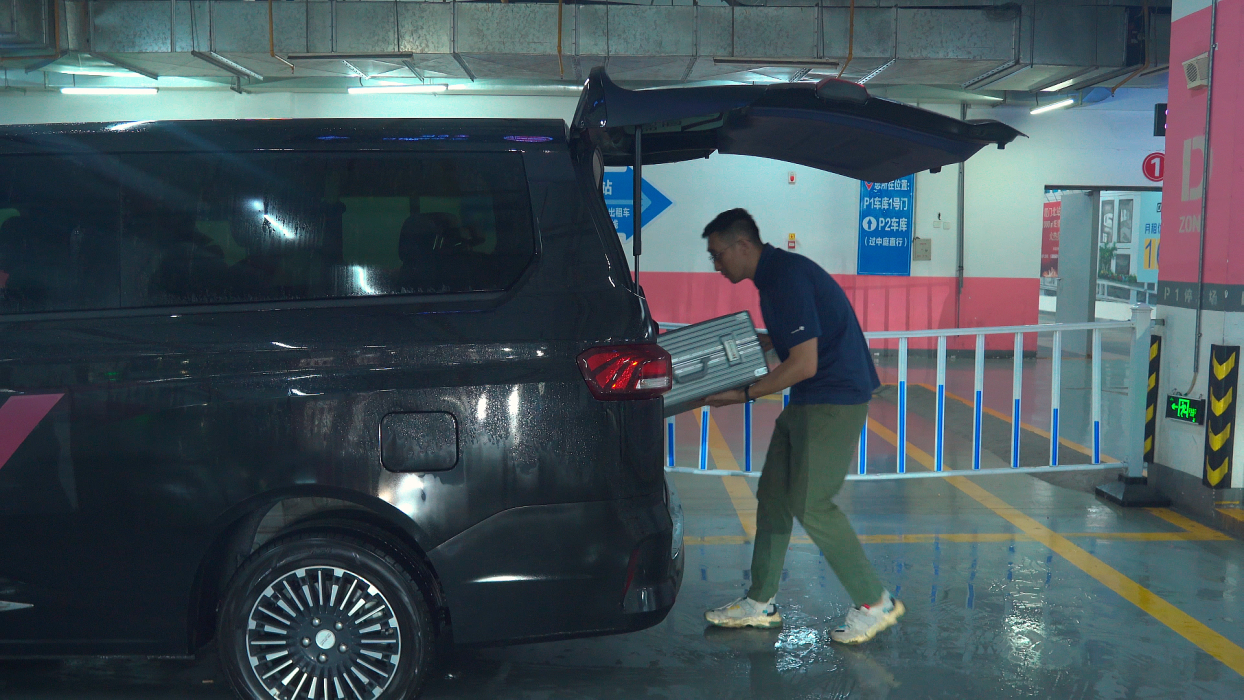 “全能型选手”MPV，家庭与运营的双重优选