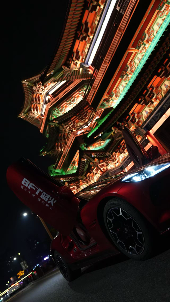 极火2000公里长测 中国改装叩响全球