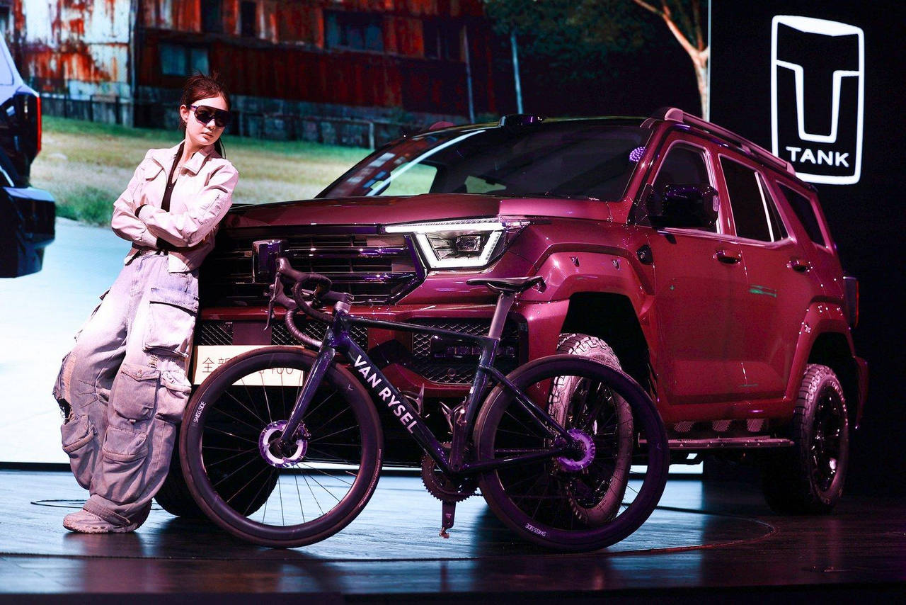 年轻人的潮酷装备 全新坦克400正式上市24.98万元起 年轻人的潮酷装备 全新坦克400正式上市24.98万元起