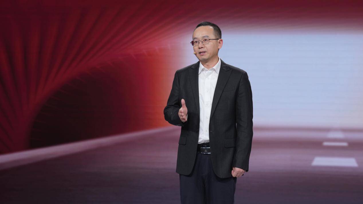 央视“第一发布”车企首秀 长安马自达EZ-60央视认证全球好车