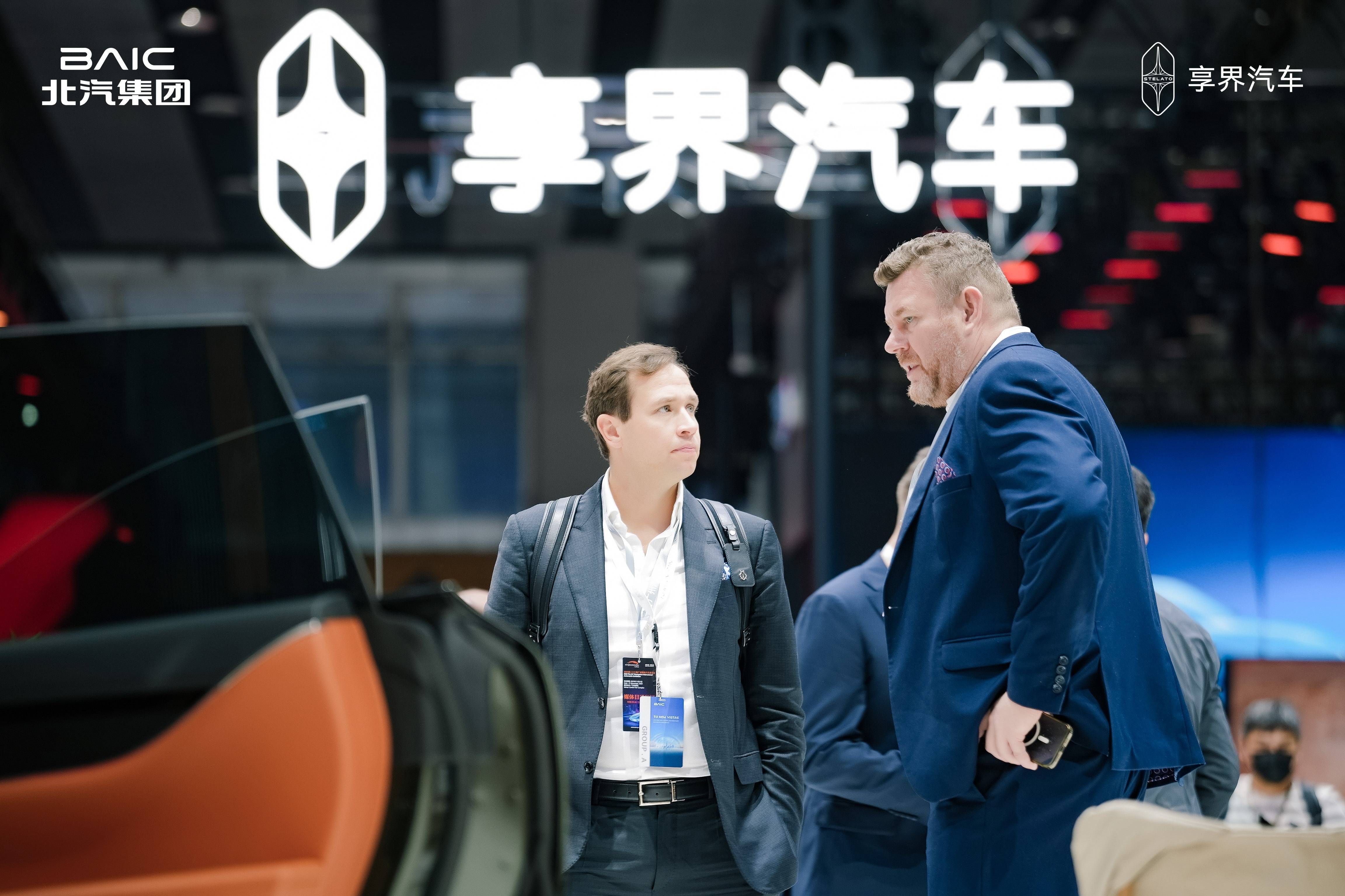 双9成团耀动羊城！享界旗舰 9 系广州车展掀起新豪华革命