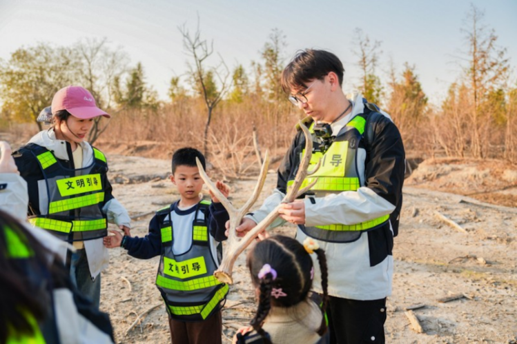 与自然同行 向守护致敬 问界公益护野行动上海站落幕