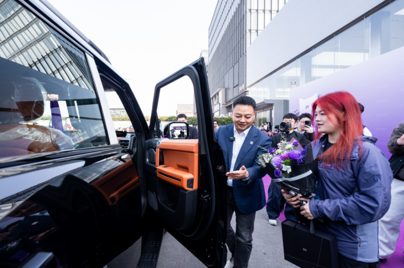 里程碑时刻!纵横第100家体验中心荣耀启幕,筑牢中国豪华越野品类生态根基 里程碑时刻!纵横第100家体验中心荣耀启幕,筑牢中国豪华越野品类生态根基