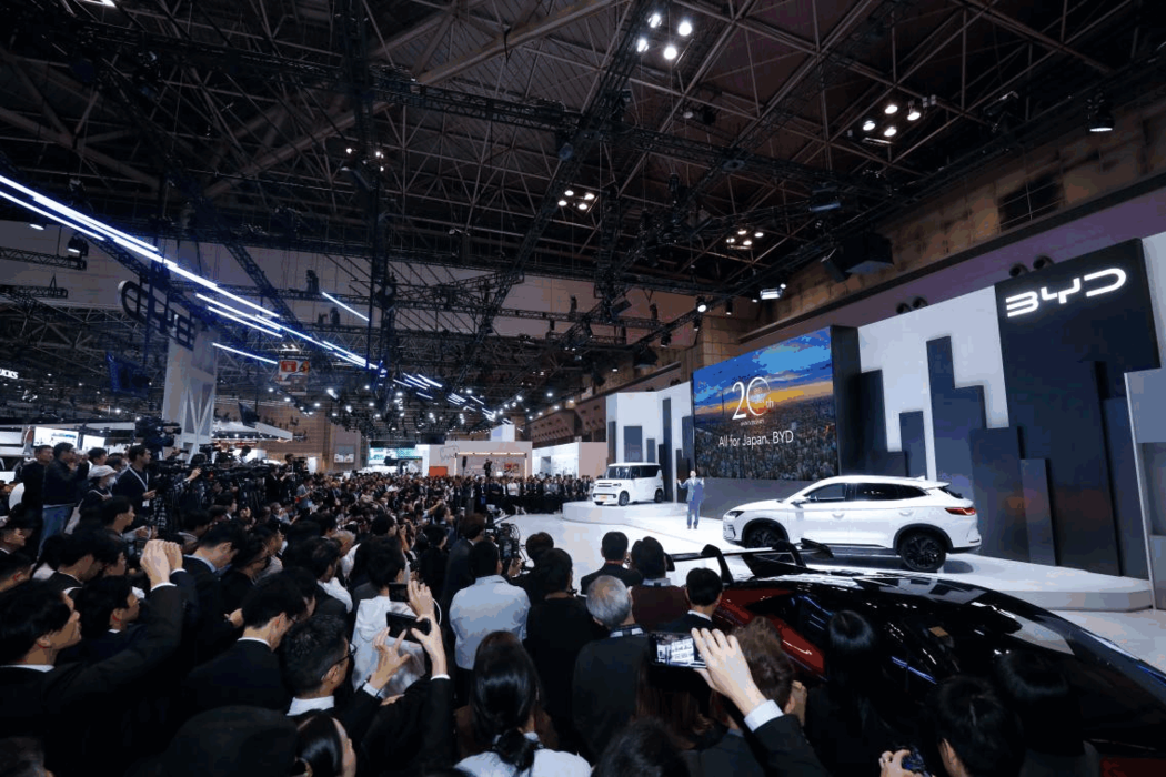 比亚迪三季报出炉:营收5663亿  研发费用438亿大增31% 比亚迪三季报出炉:营收5663亿  研发费用438亿大增31%