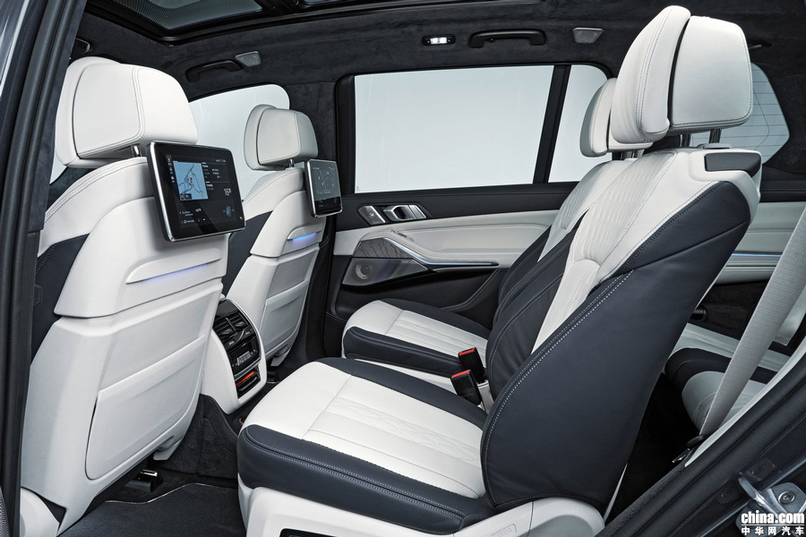 座椅更豪华的巨型SUV 宝马X7将于今晚正式上市