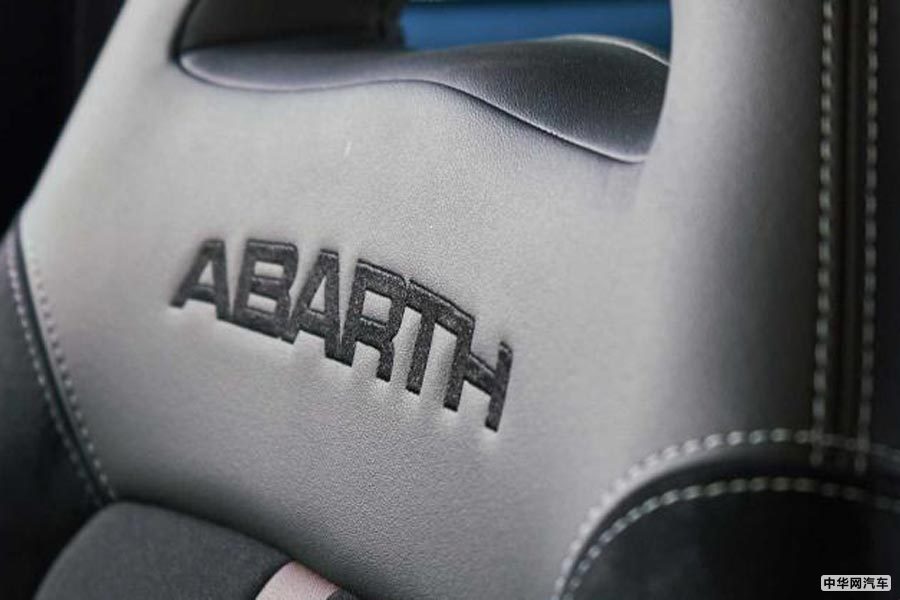 限量1949台销售 Abarth 695 70周年版官图发布
