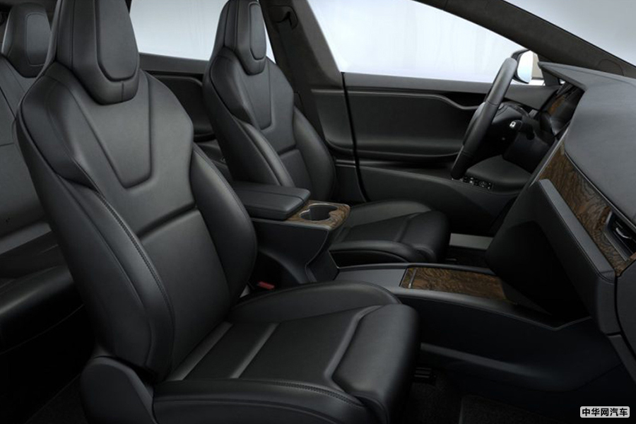 空间更大舒适性更高！特斯拉更新Model S前排座椅