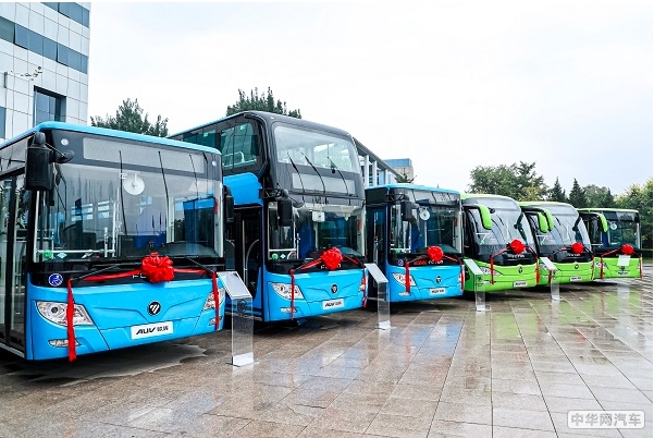 国企聚力共促绿色出行 北汽福田向北京公交集团交付2120辆新能源客车