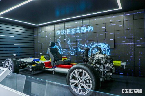 引领架构造车新时代，一汽奔腾能否叩开中国汽车向上的大门