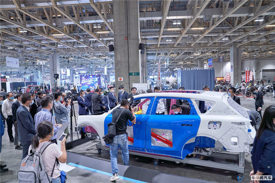 岚图iFree量产车型白车身亮相2020中国车身大会