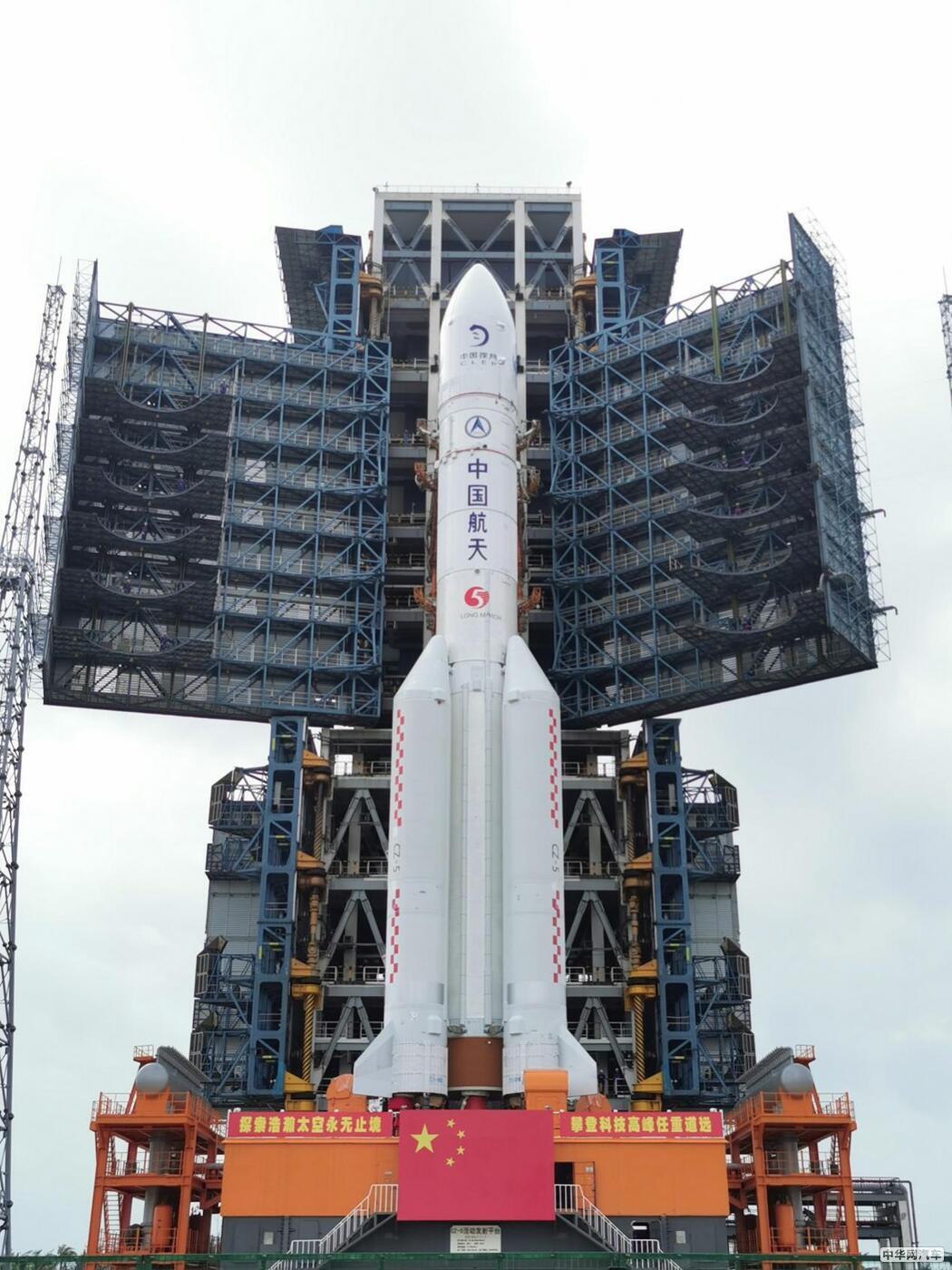 助力中国航天 荣威iMAX8成为火箭发射任务保障用车