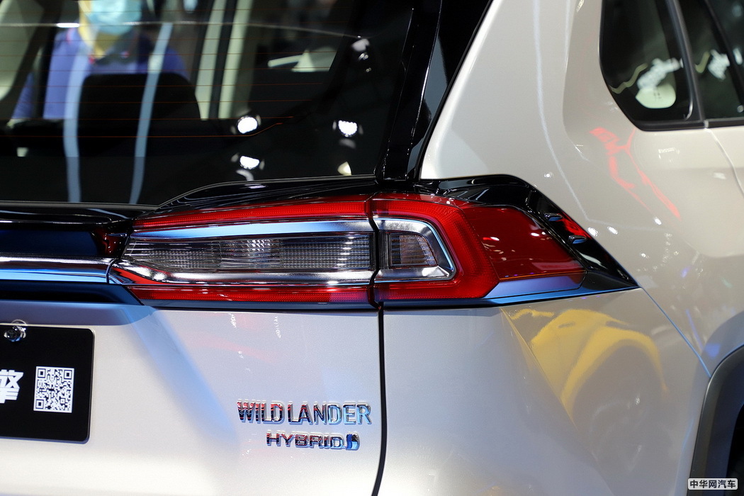 威兰达 2020款 双擎 2.5L CVT四驱豪华版 组图