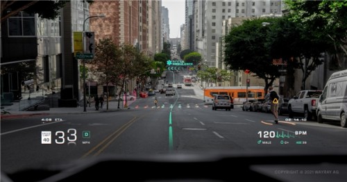 世界上首款配有全息增强现实（AR）平视显示屏的汽车挡风玻璃即将问世