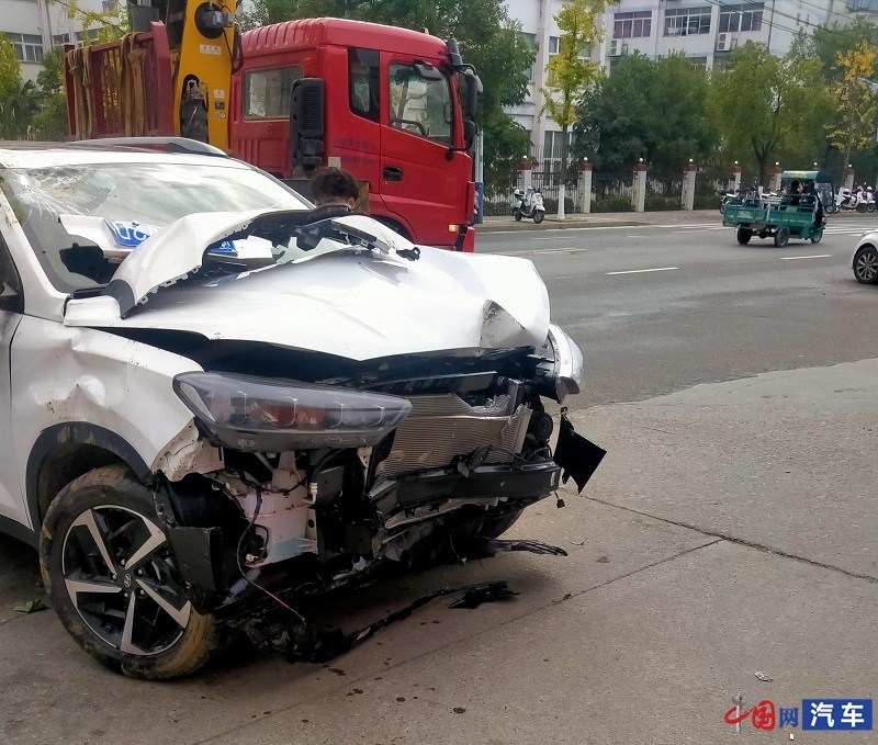 北京现代ix35事故后安全气囊未弹出 质量频遭质疑
