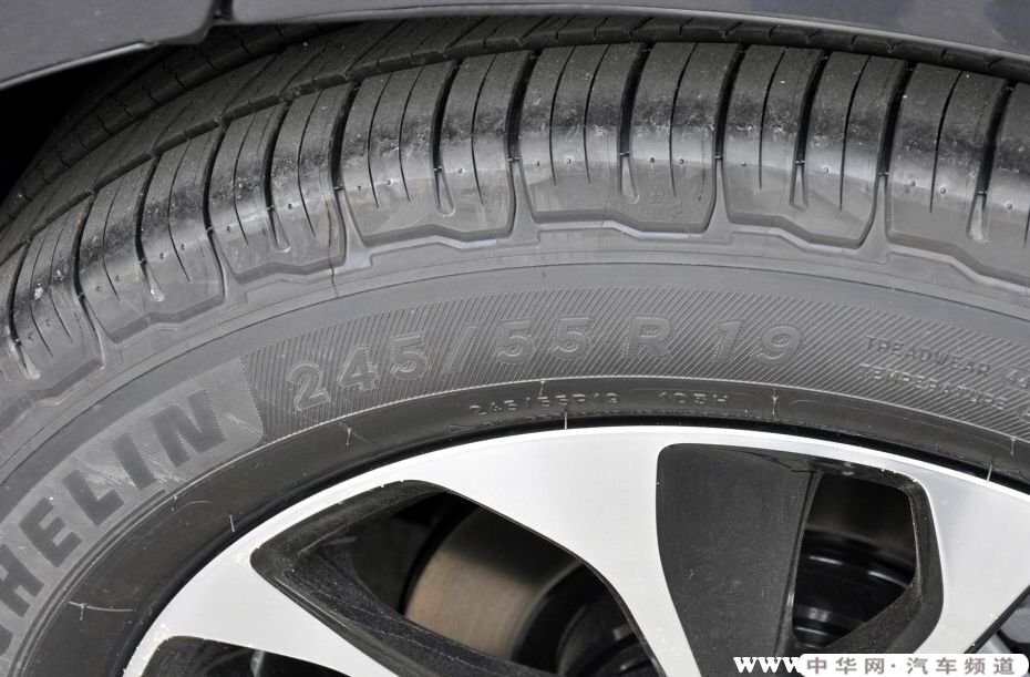 本田冠道轮毂尺寸型号，冠道轮胎价格