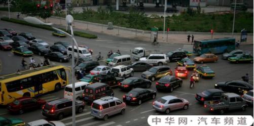 没有出租车之后，网约车成群会造成交通拥堵吗？