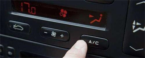 汽车暖气要开空调AC吗?