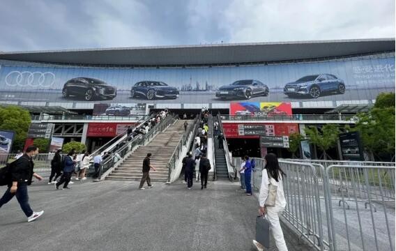 上海车展，让更多车迷为雷神轮胎疯狂