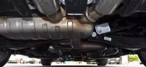 汽车排气管一根和两根的区别是什么？